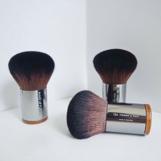 Cọ phủ kabuki makeup forever 124
