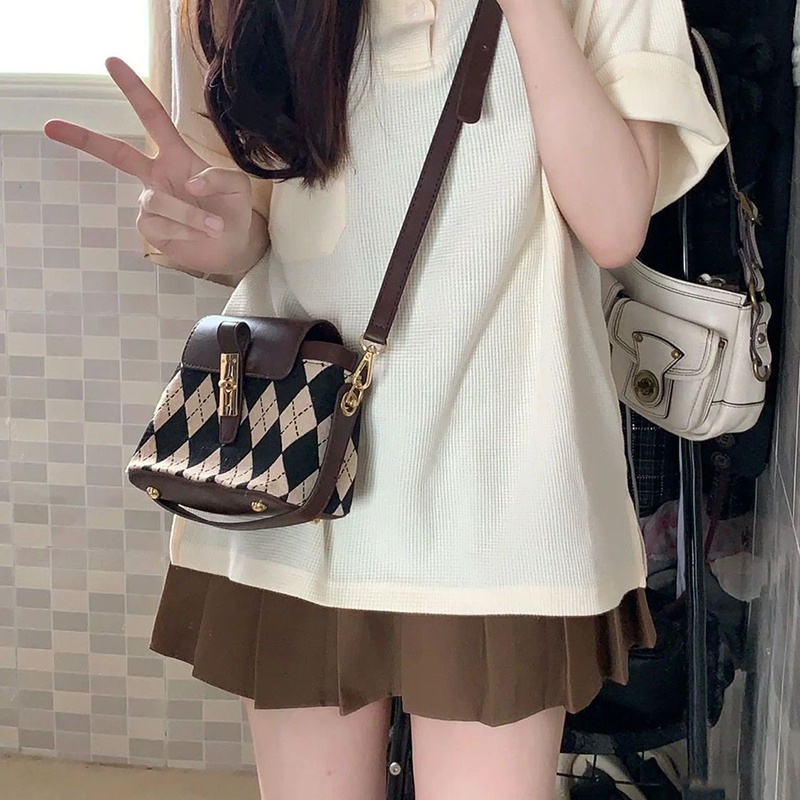 IELGY Bộ Áo polo Ngắn Tay Hở Vai + Chân Váy Xếp Ly Màu Vàng Kem Phong Cách Thời Trang Dành Cho Nữ [Đặt Hàng Riêng Biệt]