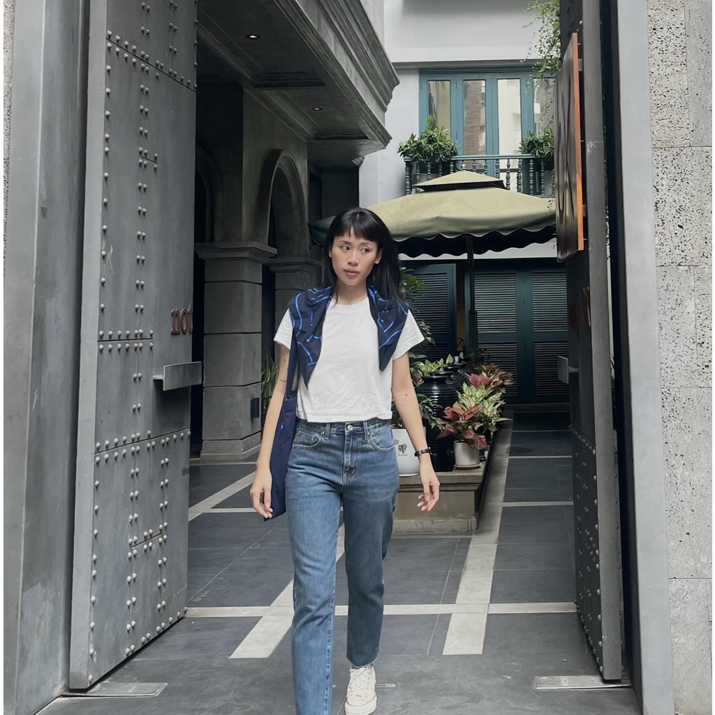 TheBlueTshirt - Quần Jeans Lưng Cao Nữ - Raw Hem Jeans Western Wash