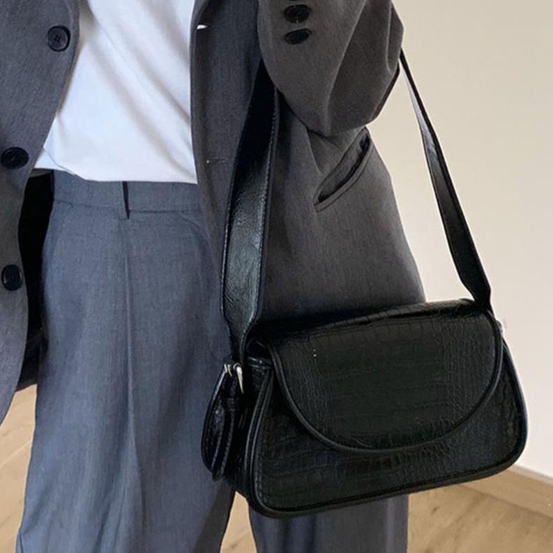 Túi xách nữ da Túi đeo chéo phối màu đơn giản hoạ tiết da cá xấu ! "