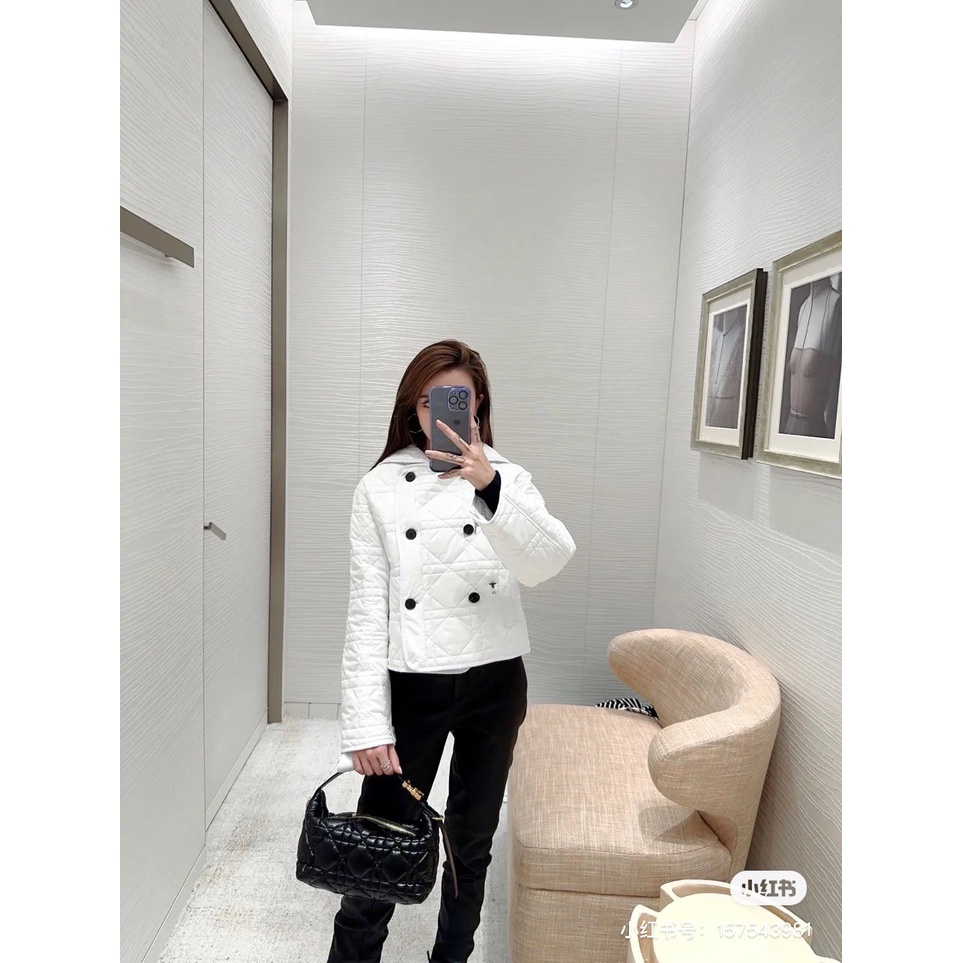 Áo phao nữ thời trang cao cấp Christian Dior CD thiết kế kiểu dáng thanh lịch, màu sắc tối giản