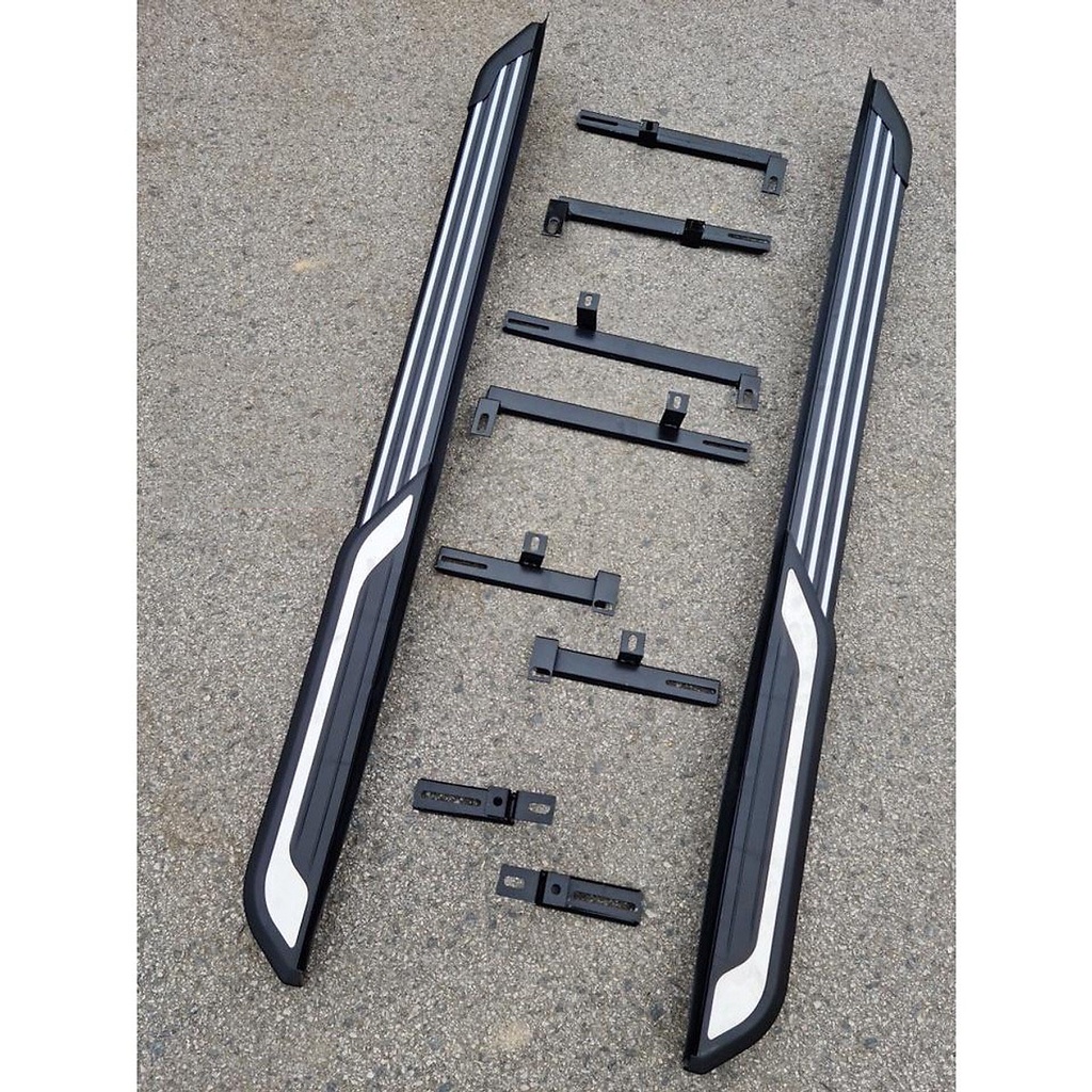 Bệ bước chân cho Kia Sonet 2021 2022 2023, bậc đúc nguyên khối chắc chắn, thẩm mỹ cao