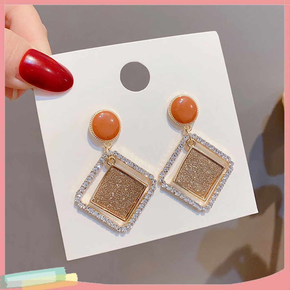 Đôi Khuyên Tai Hình Thoi Đính Kim Cương Giả Thời Trang Cho Nữ