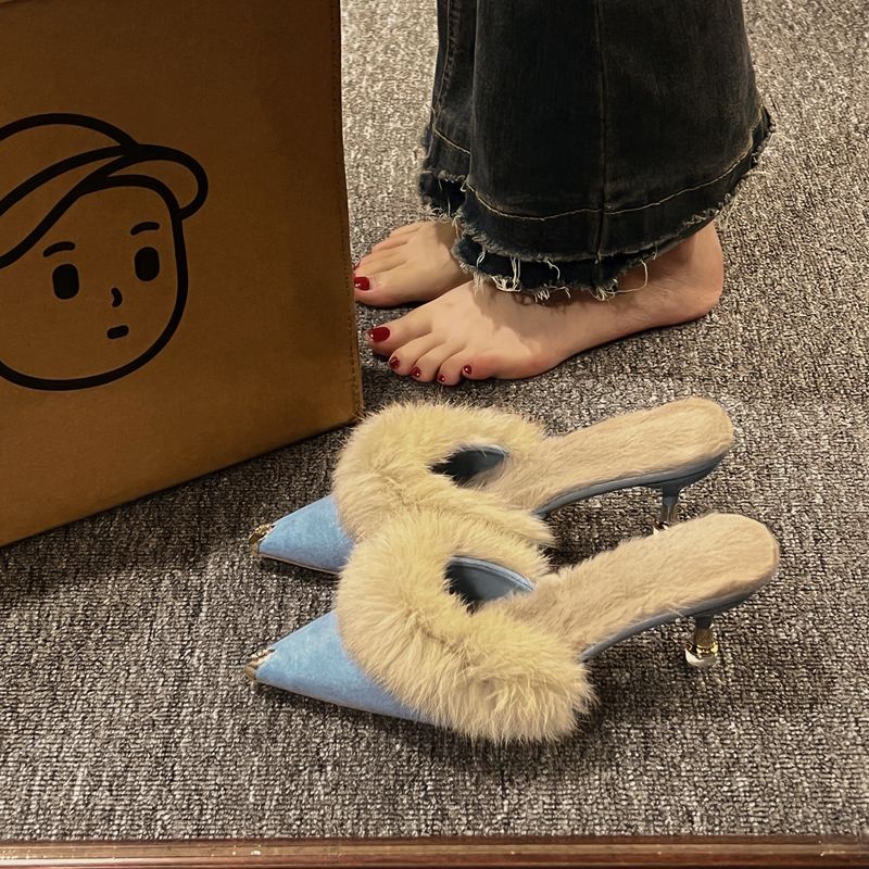 Giày Cao Gót Mũi Nhọn Phối Lông Nhung Phong Cách Mới