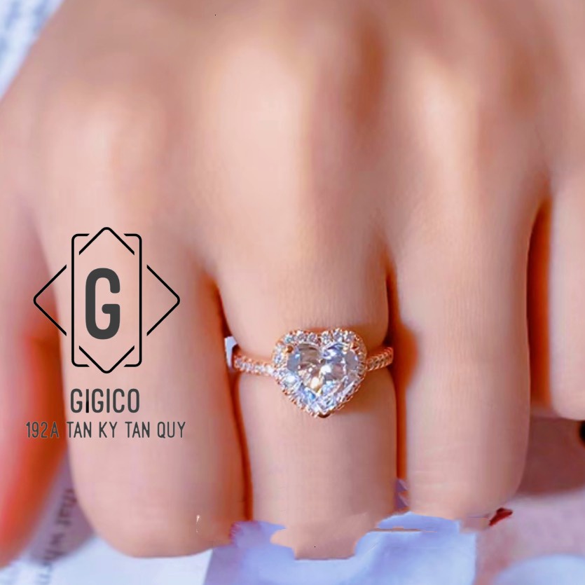 Nhẫn đá kim cương nhân tạo moissanite mặt trái tim