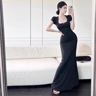 ĐẦM MAXI CỔ VUÔNG THUN LỤA