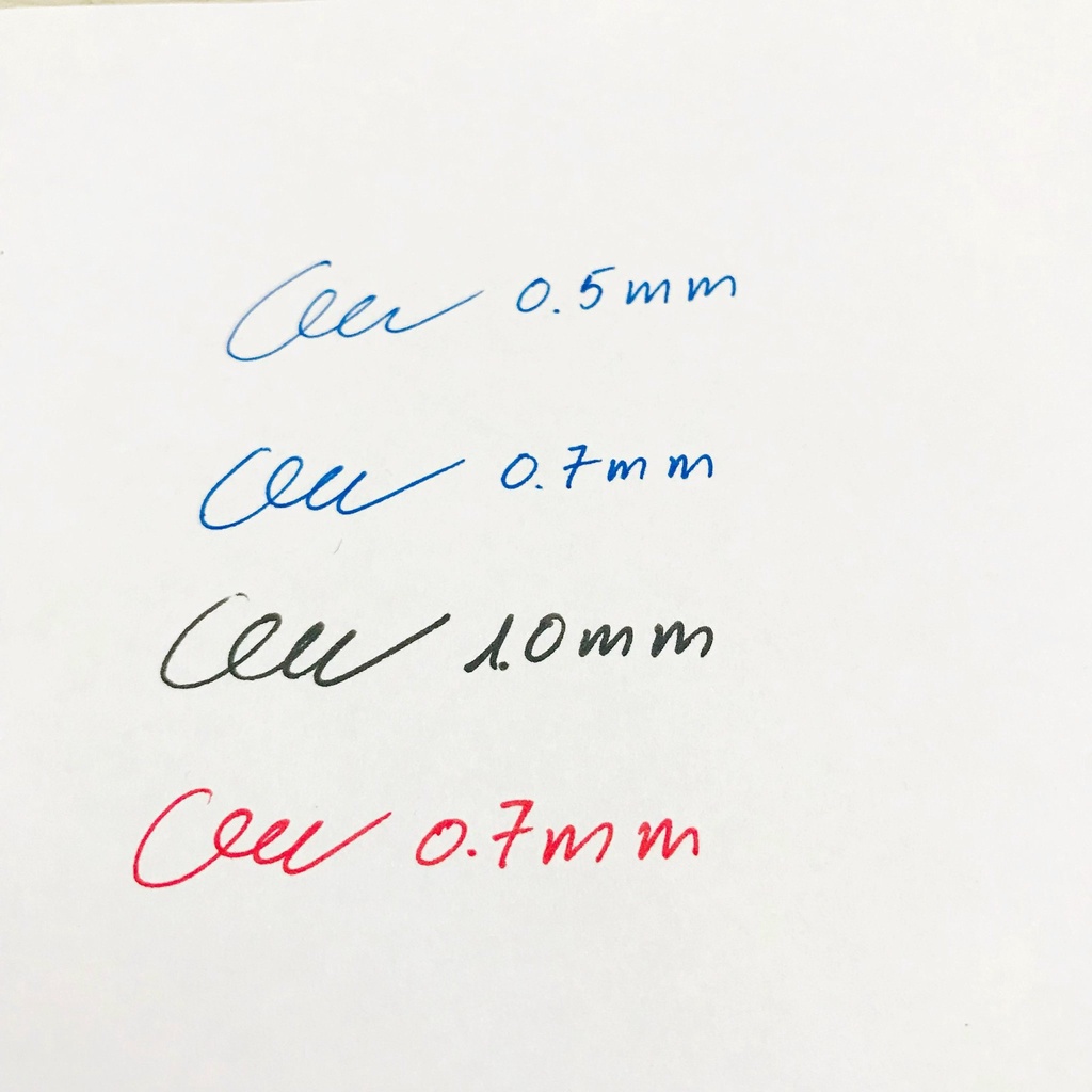 Bút ký tên Pentel, combo 12 cây viết mực nước Pentel energel nét 0.5/ 0.7/ 1.0mm màu xanh/ đỏ/ đen