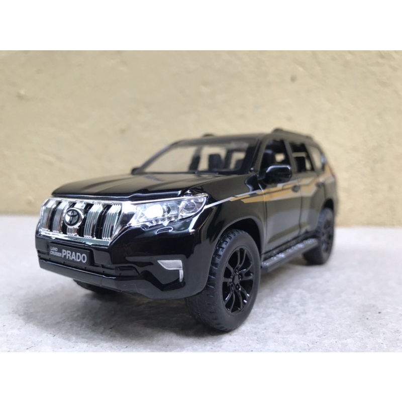 Mô hình xe ô tô Land Cruiser PRADO 2022 1:32