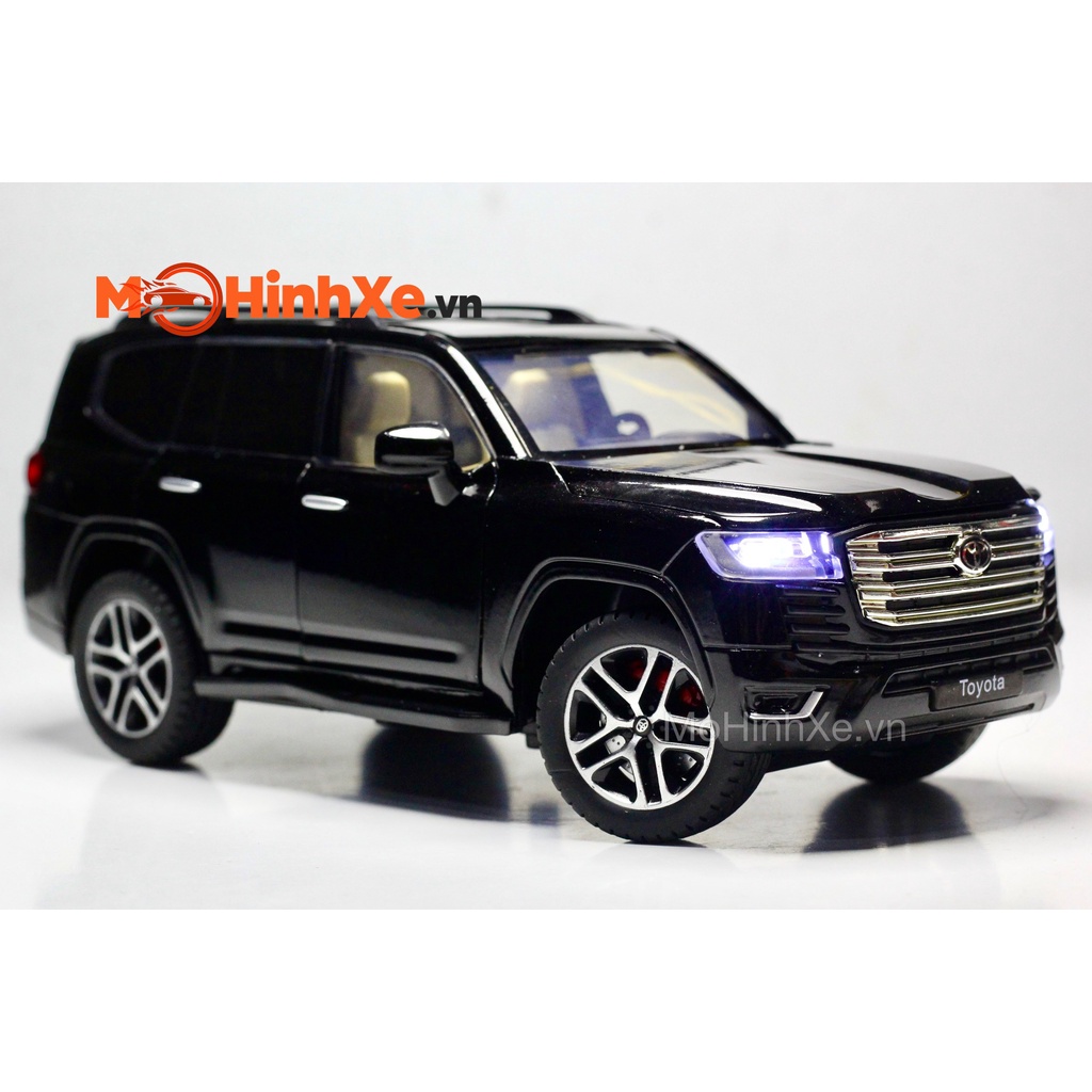 MÔ HÌNH XE LAND CRUISER LC300 FULL KÍNH 1:24 HÃNG KHÁC