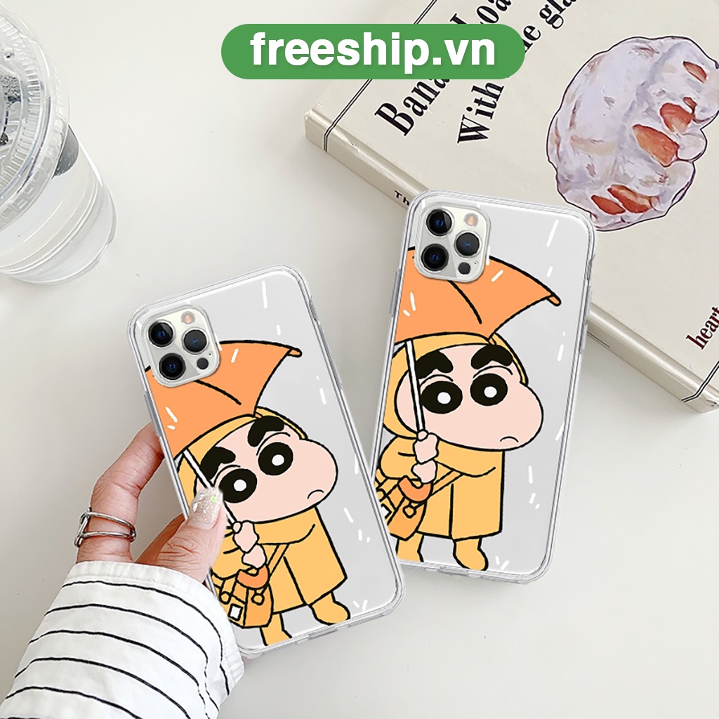 Ốp điện thoại iphone Shin - cậu bé bút chì đội mưa cạnh vuông cho 6/6splus/7/7plus/8/8plus/x/xr/xs/11/12/13/14/pro/max
