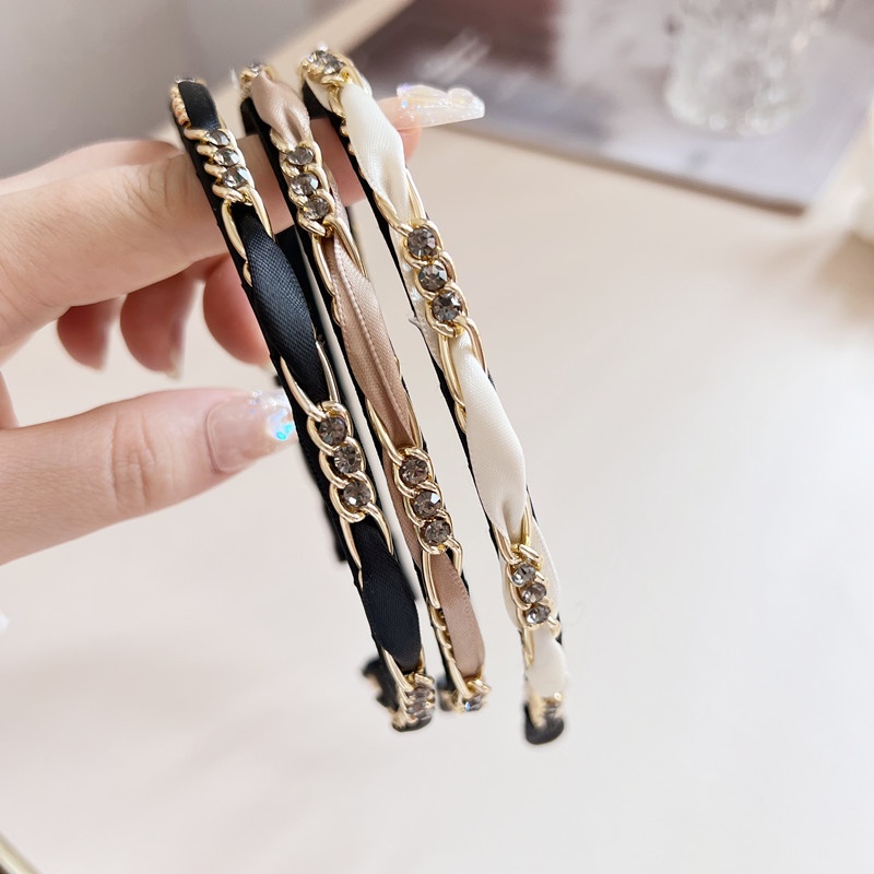 Băng đô cài tóc phối dây xích đính đá pha lê