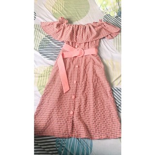 Đầm sọc ca rô dài qua gối