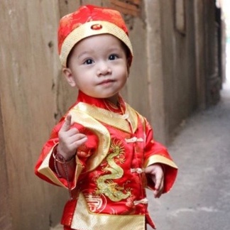 Đồ tết bé trai kèm nón vải gắm thêu hoa văn