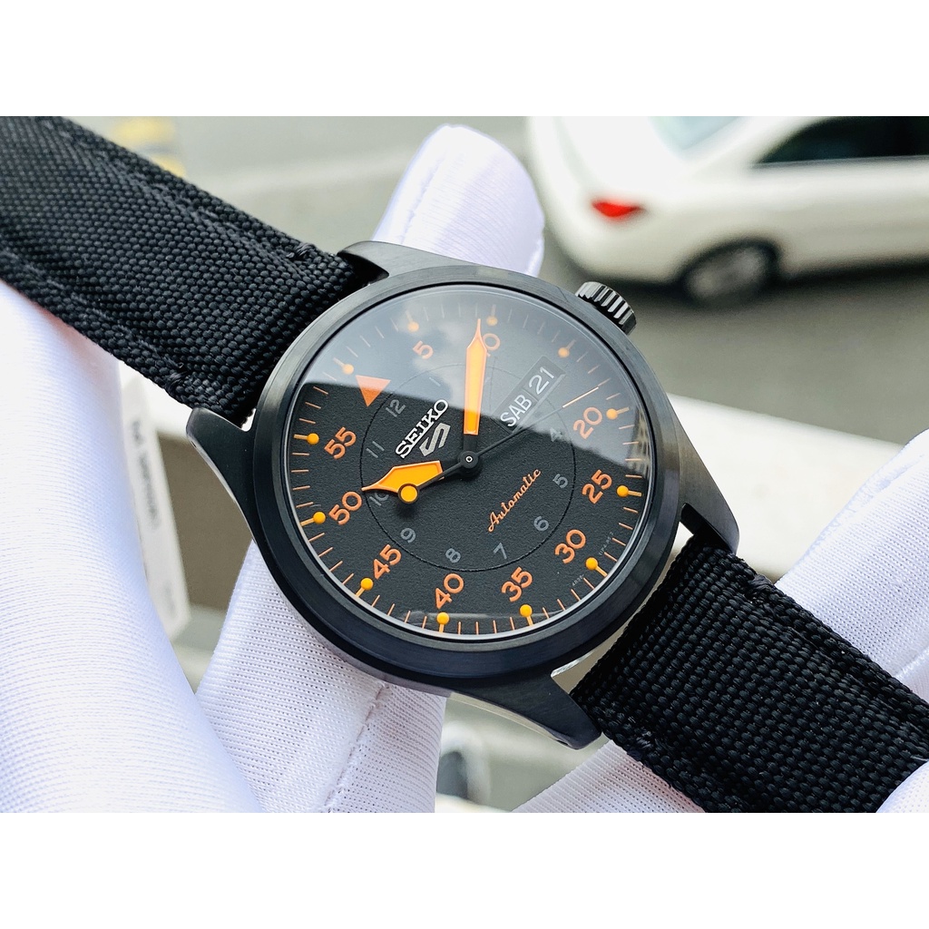 Đồng hồ nam dây vải Seiko 5 Field SRPH33K1