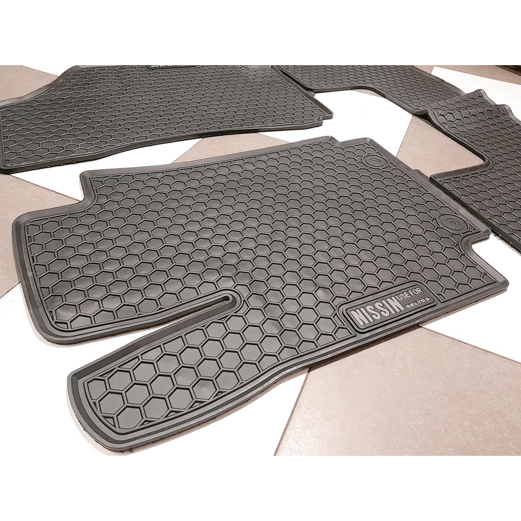 Thảm Lót Sàn Linh Anh Car -Lót Sàn Oto Seltos, Thảm Sàn Cao Su Đúc Không Mùi Cao Cấp Nissin