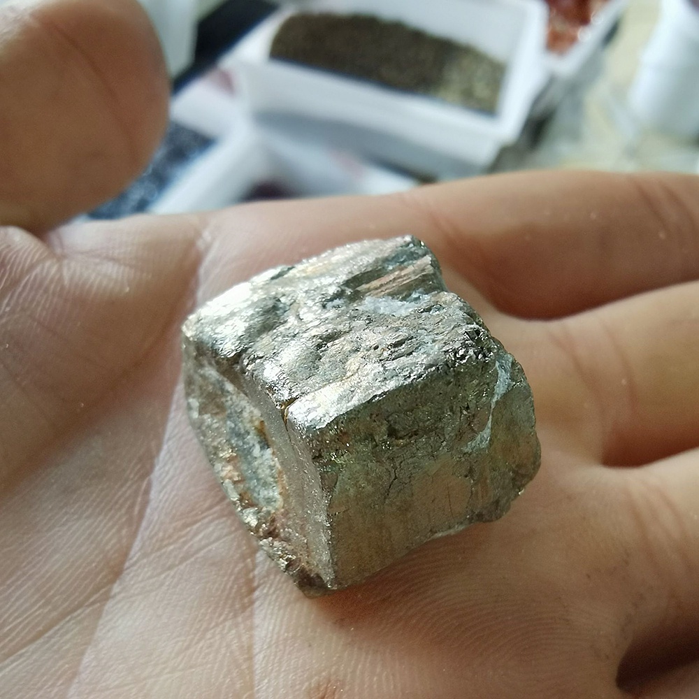 Chalcopyrit pyrite cube quartz crystal stone rock mẫu vật khoáng chất reiki chữa bệnh quặng thô trang trí phòng 30-50g / gói 100% tự nhiên