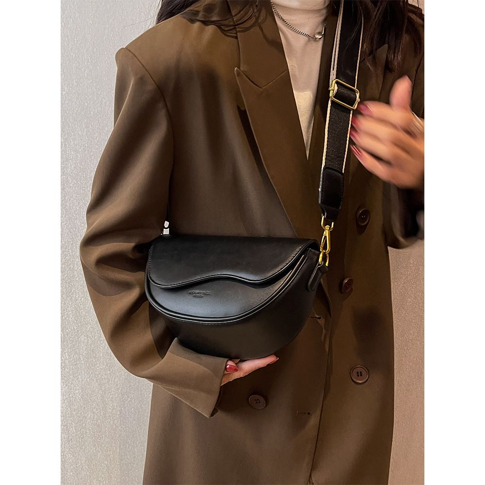 Túi Xách Nữ Đeo Vai Kiểu Dáng Retro Thời Trang Cá Tính