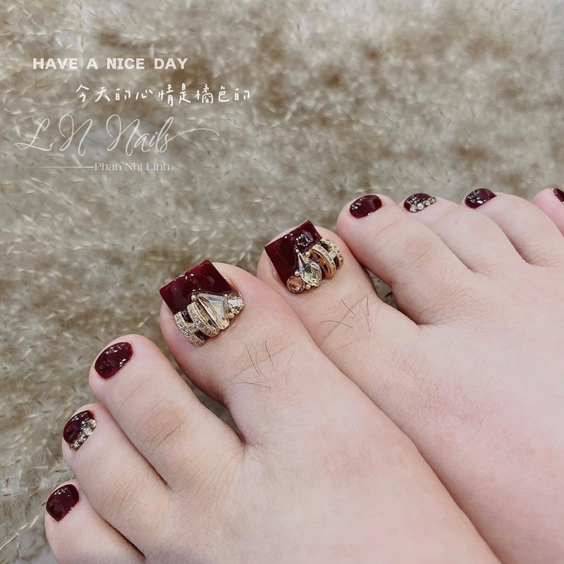 Set 10 Móng chân nailbox thủ công thiết kế theo yêu cầu màu đỏ Tết 2023