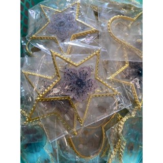 Miếng đá trong suốt để pha màu sơn