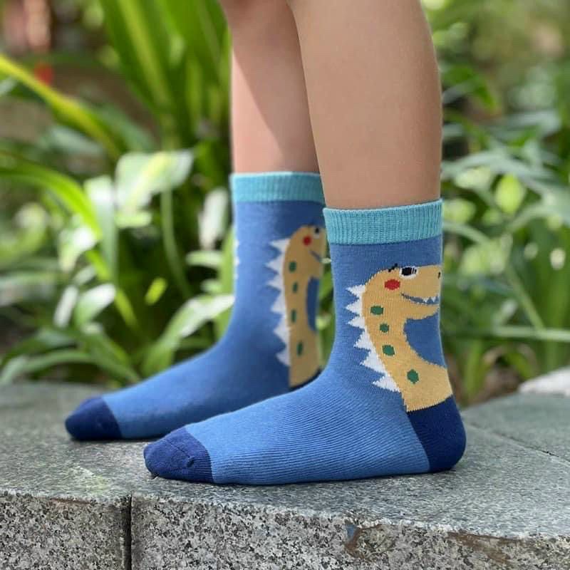 Set TẤT KHỦNG LONG KẺ cao cổ mềm, giữ ấm chân cho bé 3-8 tuổi - LABI KID