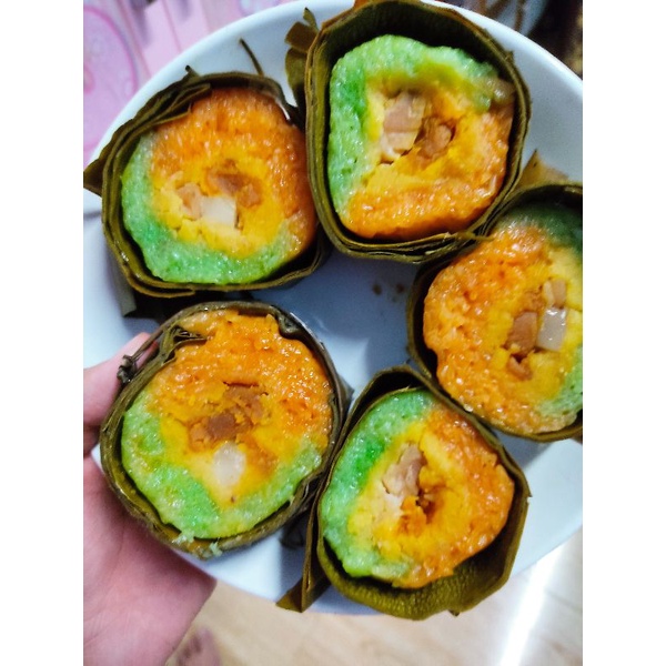 Bánh tet Bến Tre thit mo trứng muối