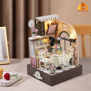 Mô hình nhà gỗ diy ga tàu bánh ngọt