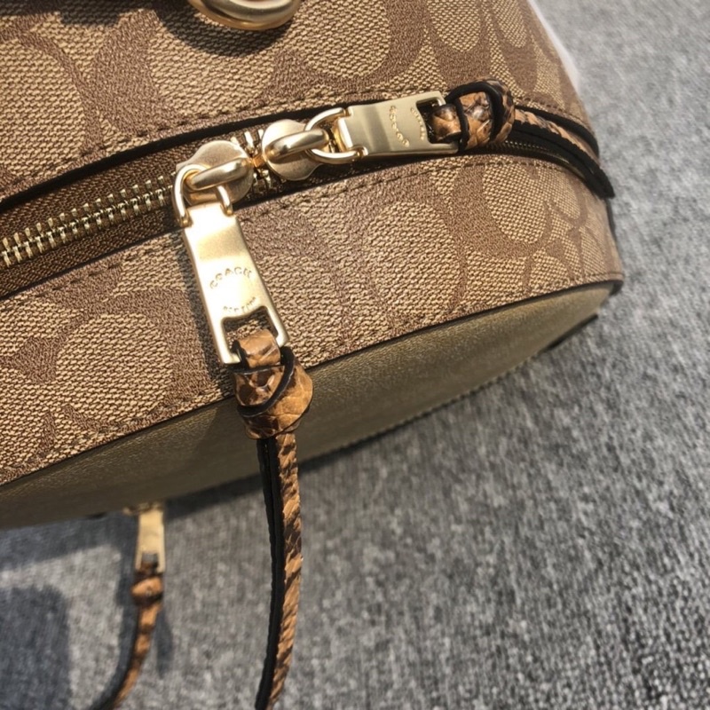 Balo nữ Coach Jordyn Backpack