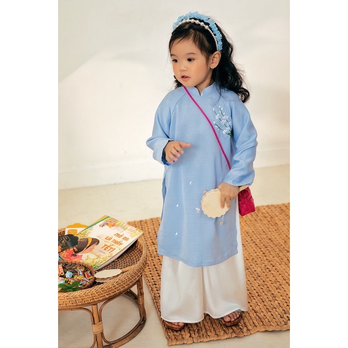 Sumire Store SET Áo dài Dáng xưa Thêu tay Mùa Vui - Xanh biển - phiên bản Bé gái (kèm quần)