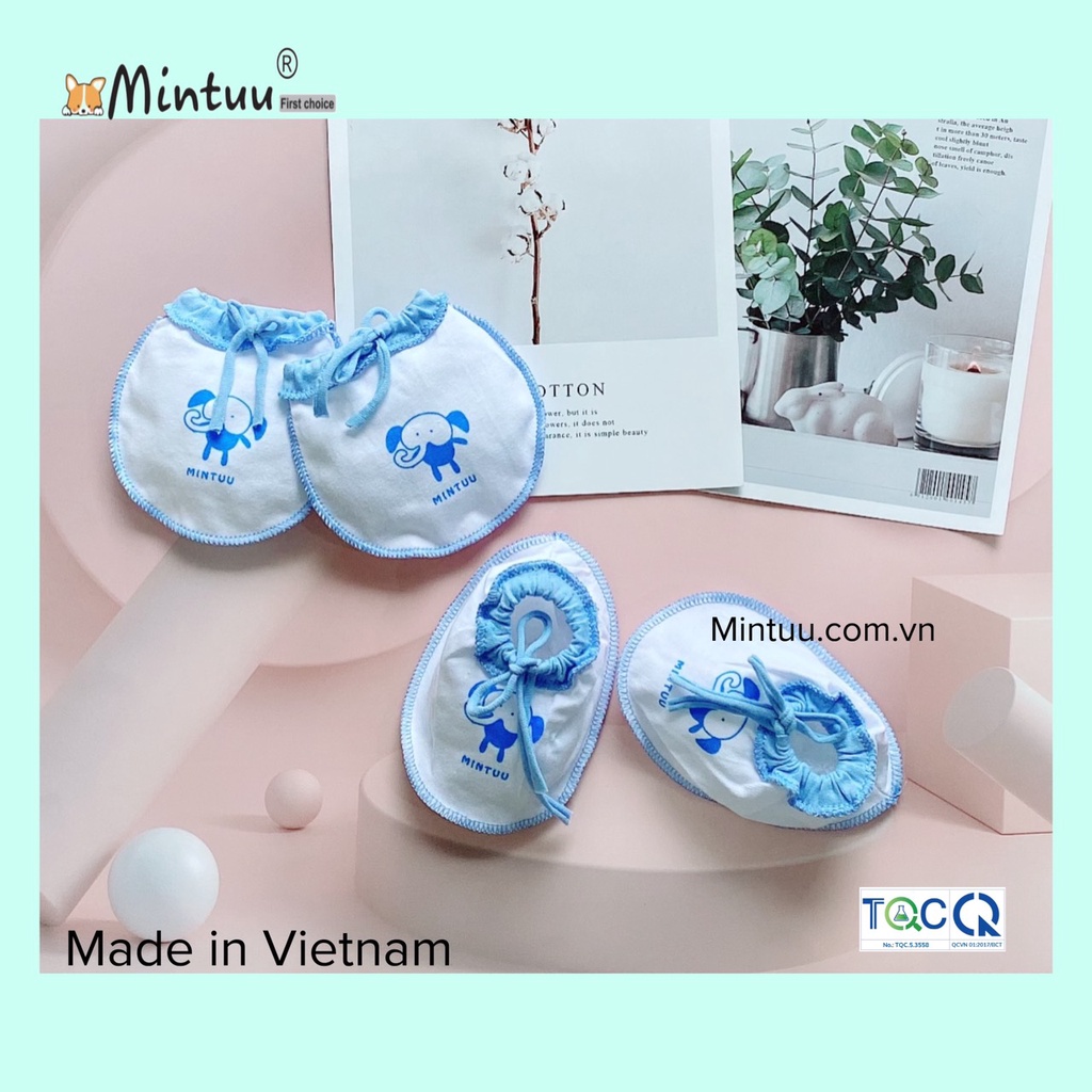 Bộ bao tay chân sơ sinh cho bé cột dây trắng, chất liệu vải 100% cotton, thương hiệu MINTUU