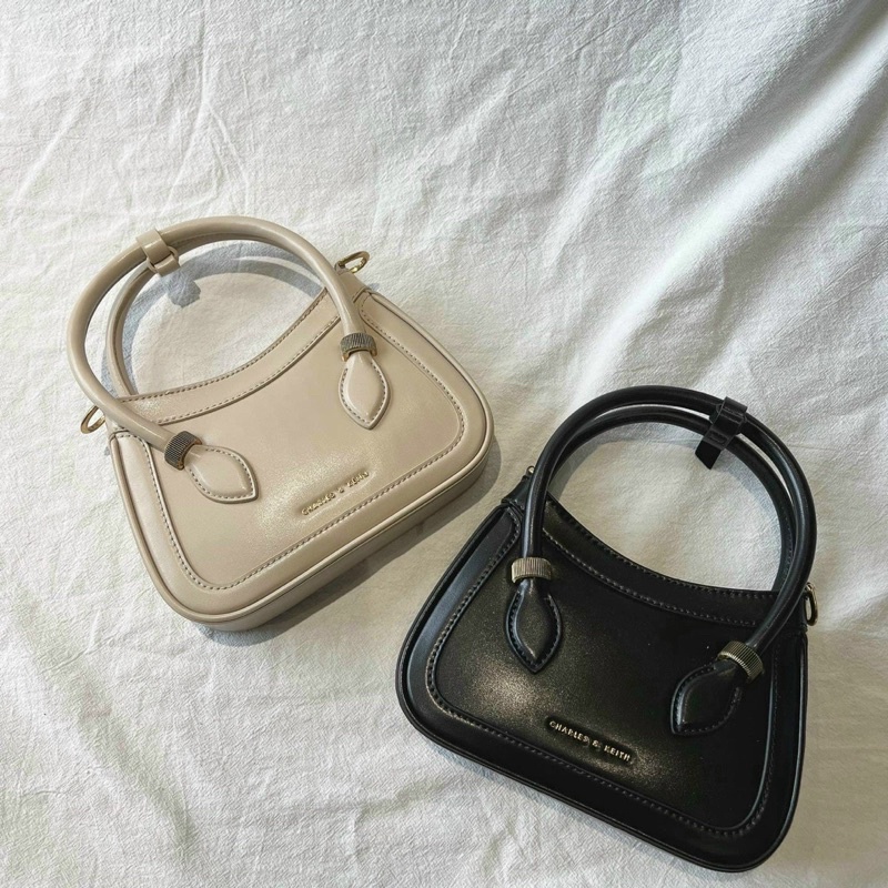 Túi quai cầm kem dây đeo chéo size 20cm cực xinh
