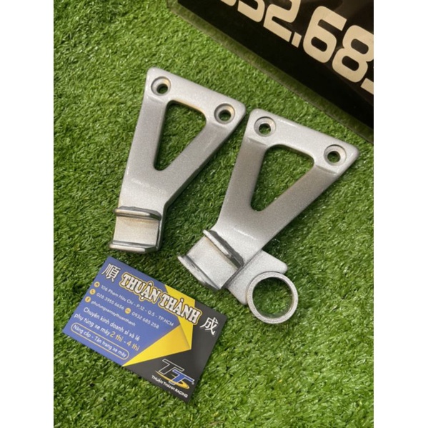 Gác chân sắt và cao su sau sport - Xipo/RGV