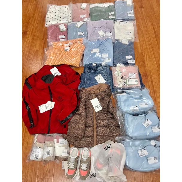 Áo khoác đỏ ấm áp mặc được cả hai mặt săn sale china sz 2-3y