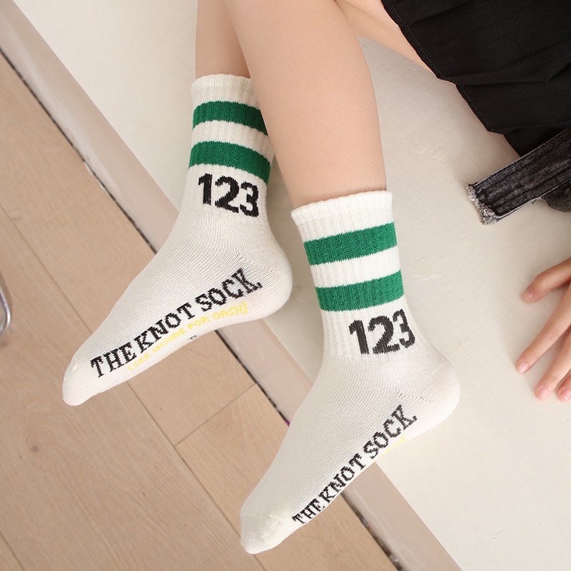 Set 4 đôi tất len cao cổ số 123 cho bé năng động phong cách thể thao