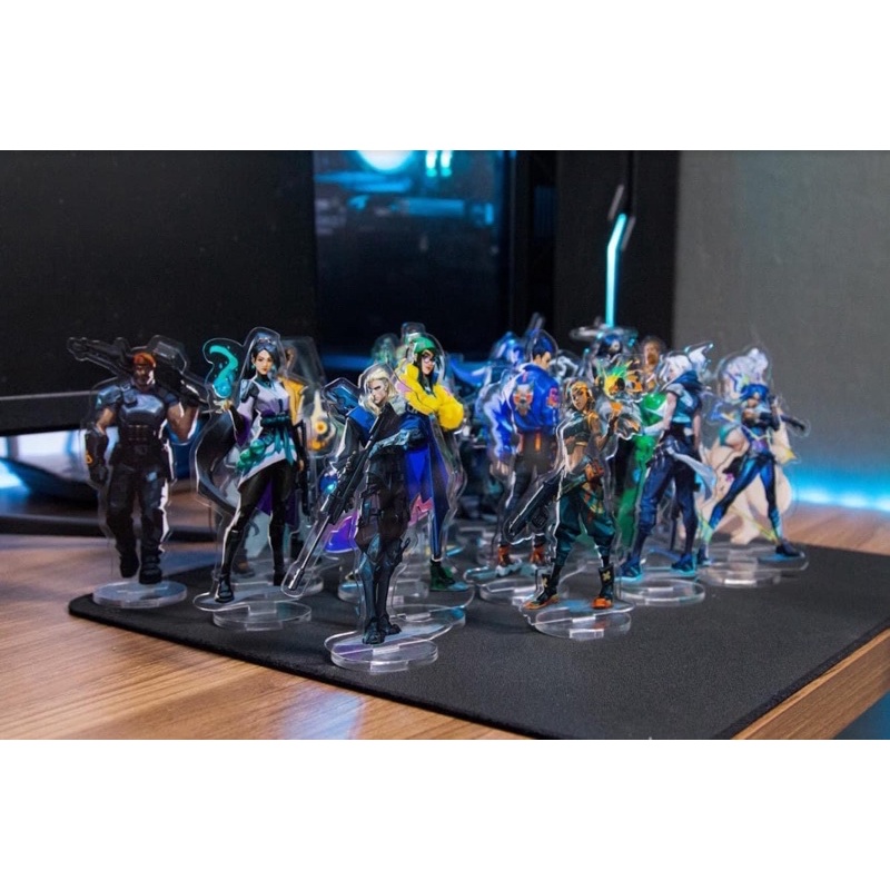 Mô hình standee Valorant
