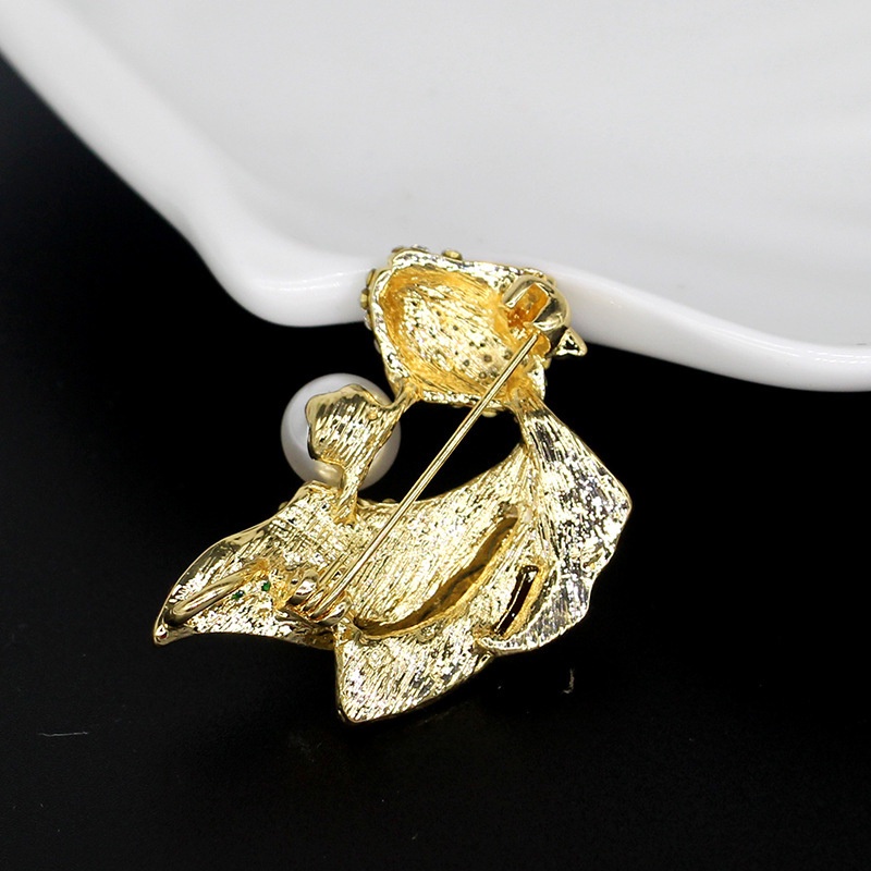 Ghim Cài Áo Hình Cá Vàng Đính Ngọc Trai Giả Thời Trang