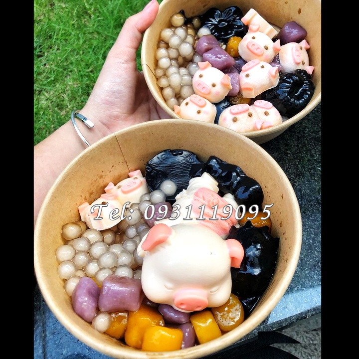 Bộ 2 khuôn silicon làm rau câu, socola, kẹo dẻo, làm kem: heo con tắm tiên siêu Cute và vĩ mặt heo – Mã số 1251