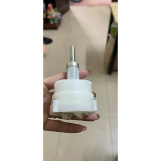 Phụ kiện máy xay: Trục lưỡi dao xay thịt