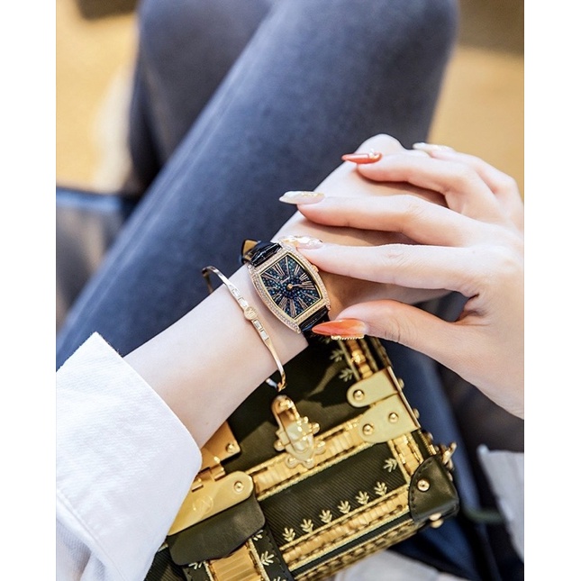 Đồng hồ nữ chính hãng Davena 31630 mặt chữ nhật đính đá siz 28mm