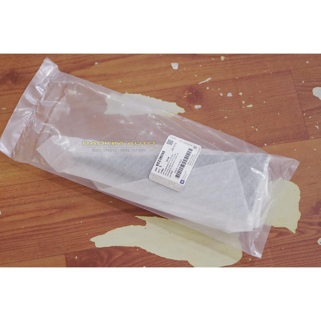 Ốp tam giác cửa kính sau Chevrolet Captiva - Bên tài , chính hãng GM, nhập khẩu GM Korea