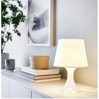 Đèn bàn trắng LAMPAN IKEA
