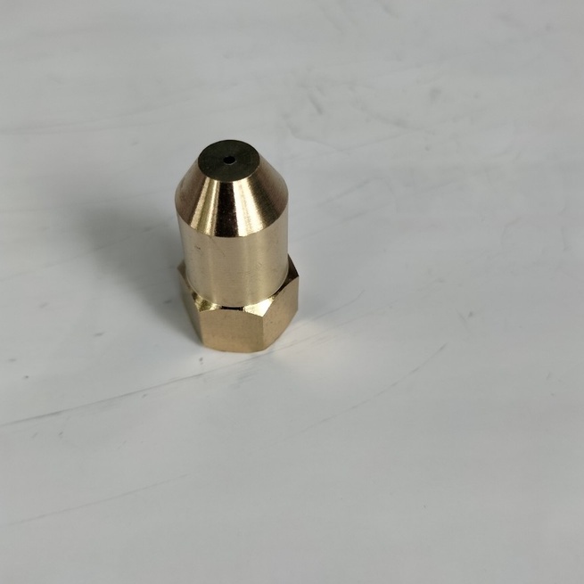 Béc xịt rửa xe đồng thau ren trong 14mm