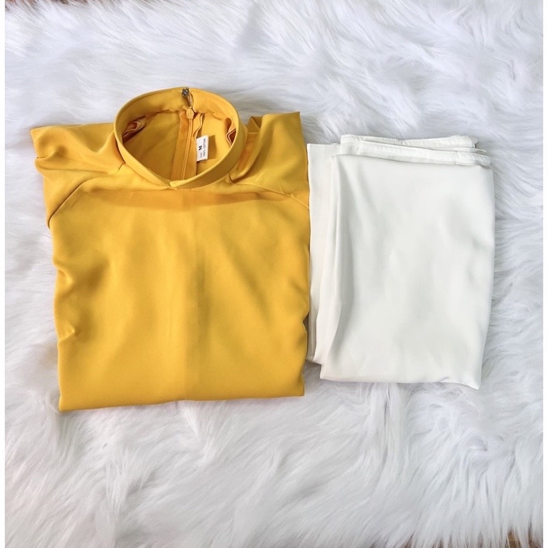 Bộ áo dài lụa  Mango dáng suông lửng tay lỡ kèm quần