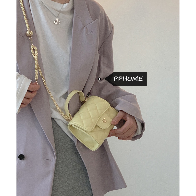 Túi Đeo Chéo Hình Vuông Cỡ Nhỏ Thiết Kế Chuỗi Xích Đính Đá Thời Trang Mùa Hè Kiểu Mới Cho Nữ