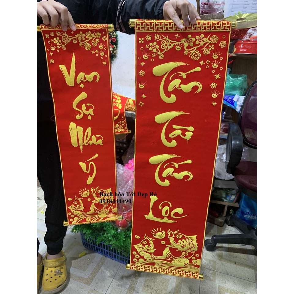 Cặp Câu đối Tết đỏ bằng vải ý nghĩa chúc mừng năm mới