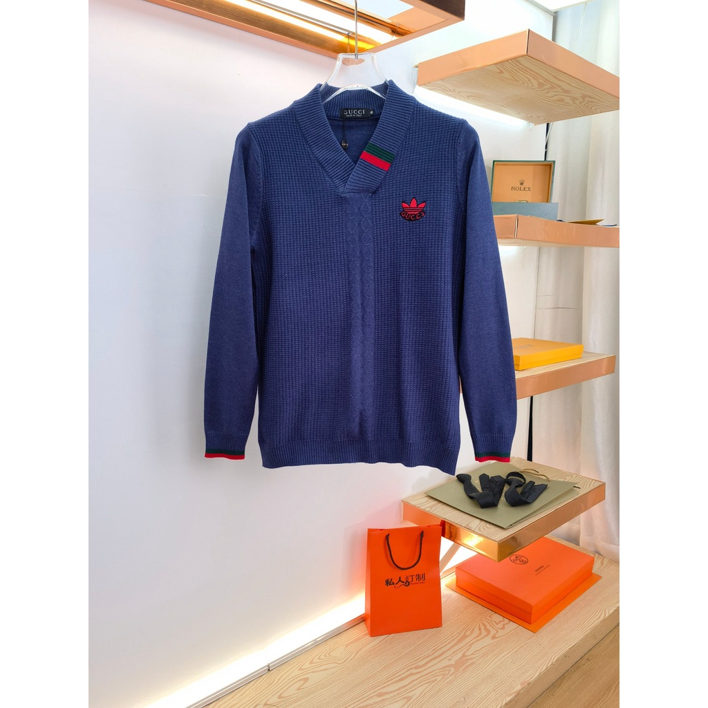 Áo len dệt kim cổ điển, giản dị mới cho nam của Gucci GC GG