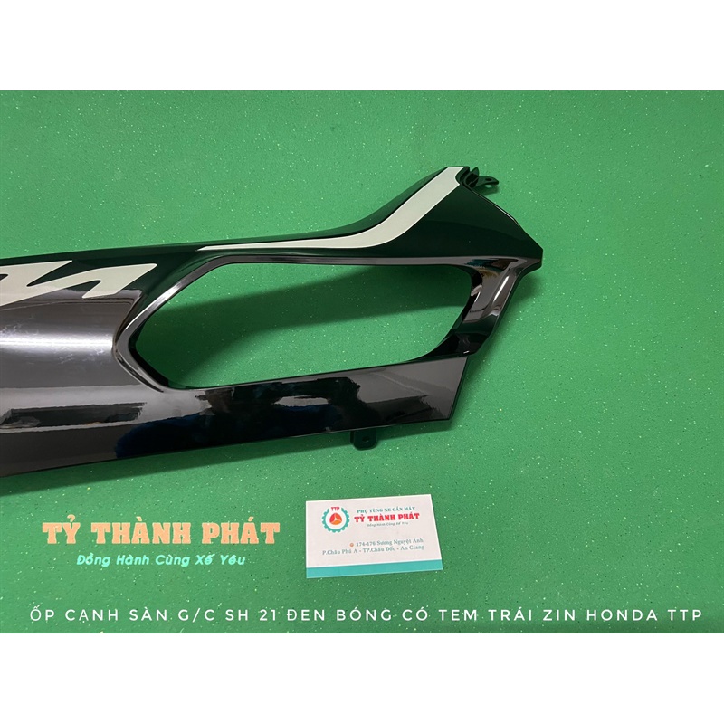 Ốp cạnh sàn gác chân SH 2021 Đen Bóng có tem Trái