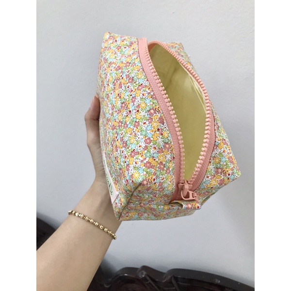 Hộp bút/ Pouch đựng mỹ phẩm hoa nhí