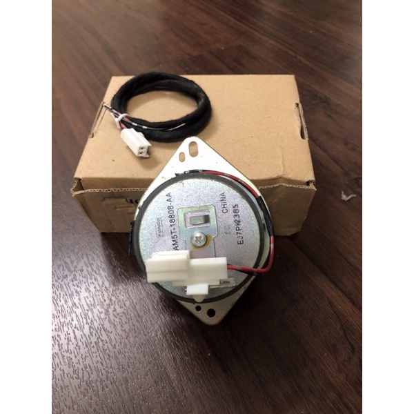 Loa trung tâm theo xe Ford Everest, Wwiltrack 2019-2022, loa center theo xe ford Everest và Wiltrack 2019-2022