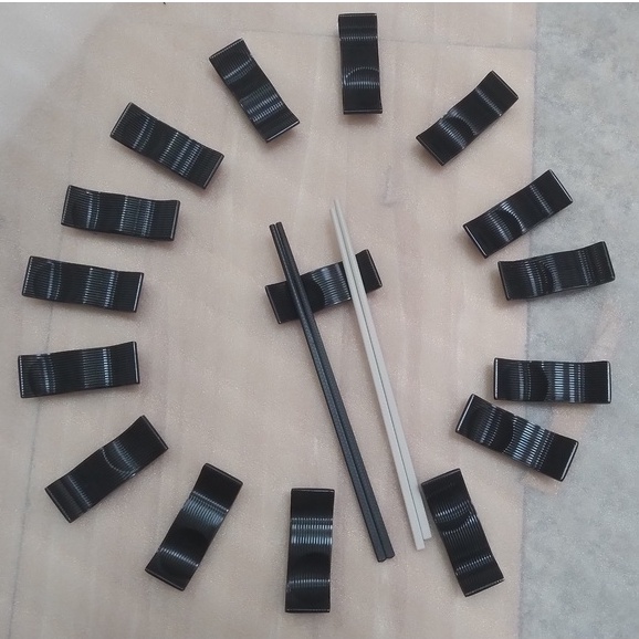 Gác đũa nhựa Melamine màu Đen/Trắng/Nâu DG06