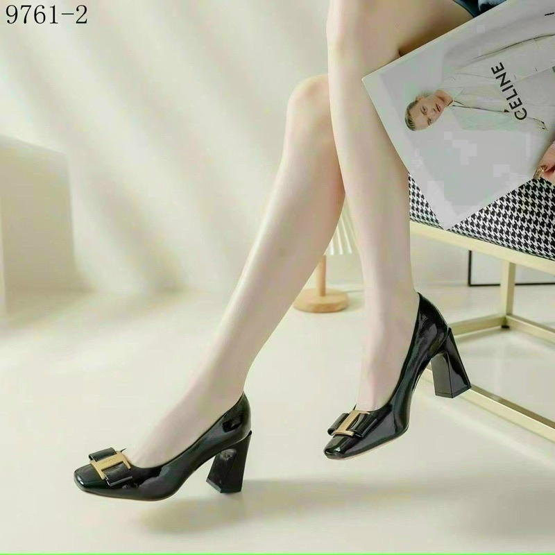 Giày cao gót da bóng tag nơ svt , đế trụ 7p. Hàng quảng châu cao cấp đầy đủ hộp đựng